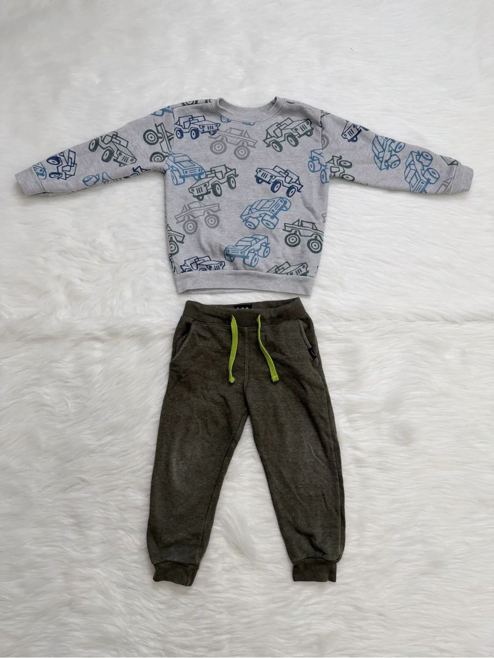 Boys Toddler Size 3T Fall/Winter Clothes LOT